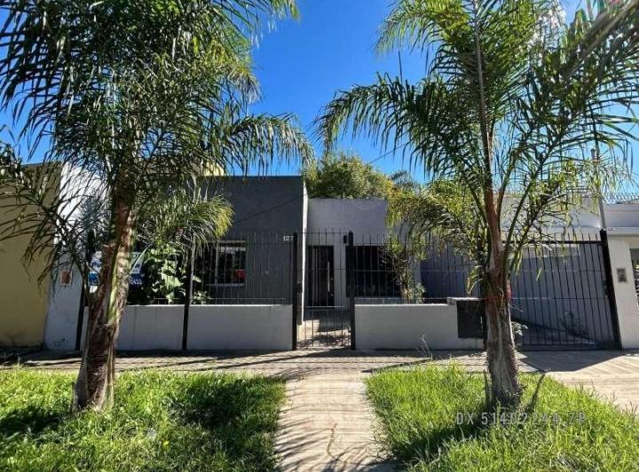Casa · 80m² · 3 Ambientes · 1 Cochera