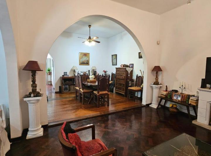 Casa · 120m² · 4 Ambientes · 1 Cochera