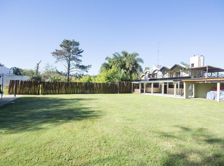 Casa · 168m² · 4 Ambientes · 2 Cocheras