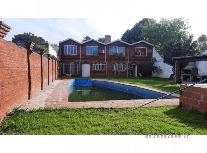 Casa · 160m² · 4 Ambientes · 1 Cochera