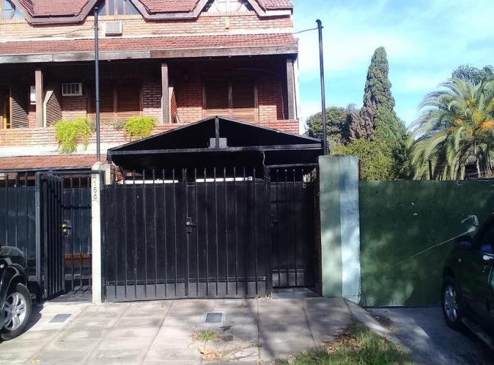 Casa · 140m² · 5 Ambientes · 1 Cochera
