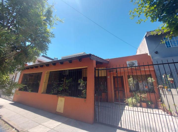 Casa · 120m² · 3 Ambientes · 1 Cochera