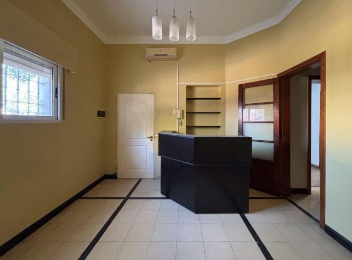Casa · 192m² · 7 Ambientes · 1 Cochera