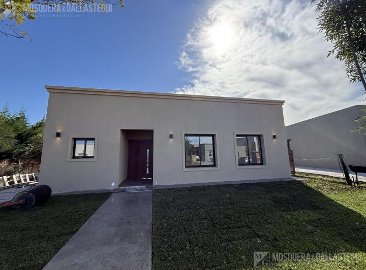 Casa · 150m² · 4 Ambientes