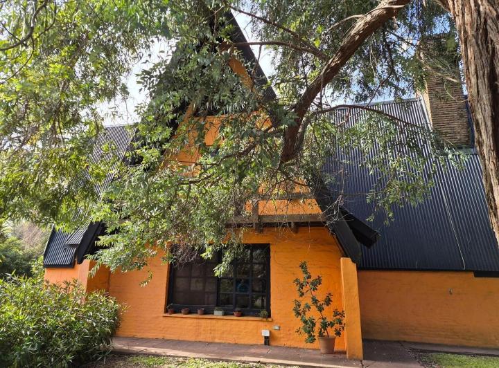 Casa · 130m² · 4 Ambientes · 2 Cocheras