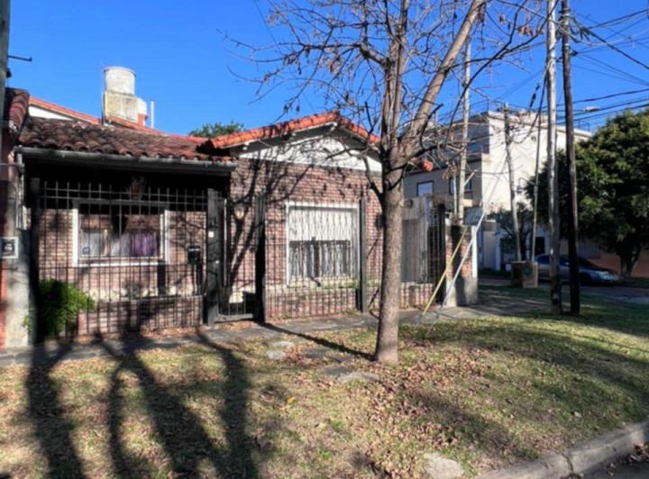Casa · 162m² · 5 Ambientes · 1 Cochera