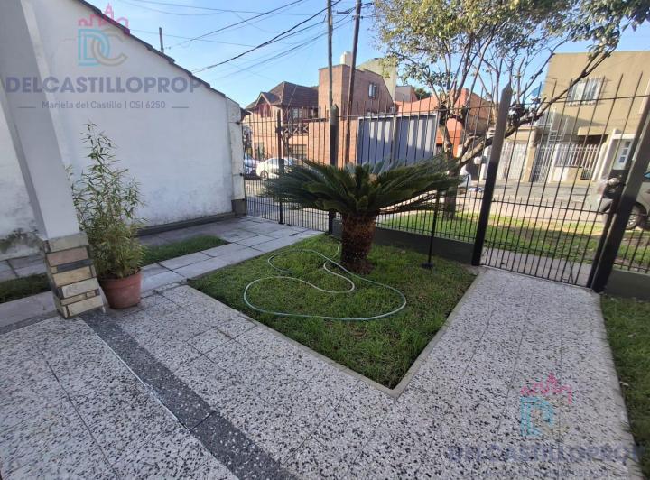Casa · 109m² · 4 Ambientes · 4 Cocheras