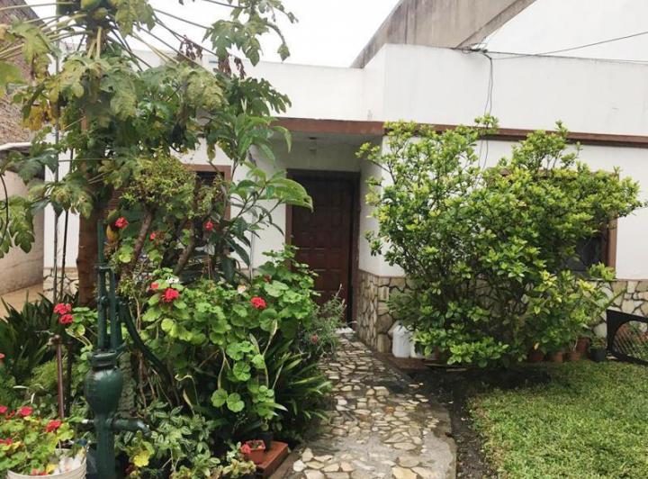 Casa · 209m² · 3 Ambientes · 1 Cochera