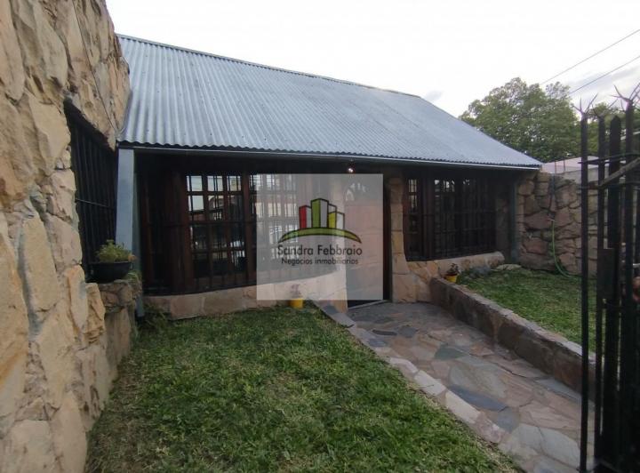 Casa · 180m² · 3 Ambientes · 1 Cochera