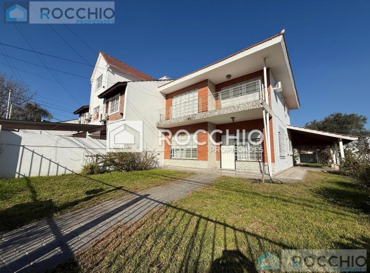 Casa · 130m² · 5 Ambientes · 2 Cocheras