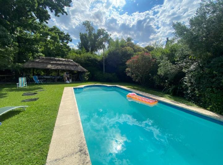 Casa · 110m² · 4 Ambientes · 3 Cocheras