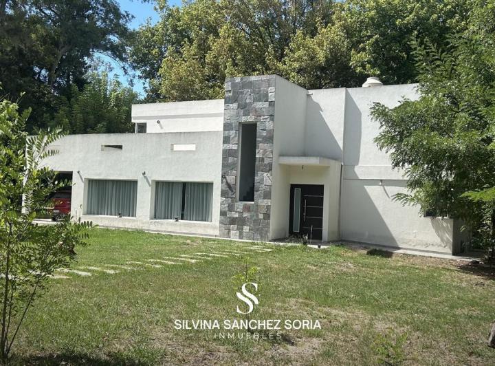 Casa · 190m² · 4 Ambientes