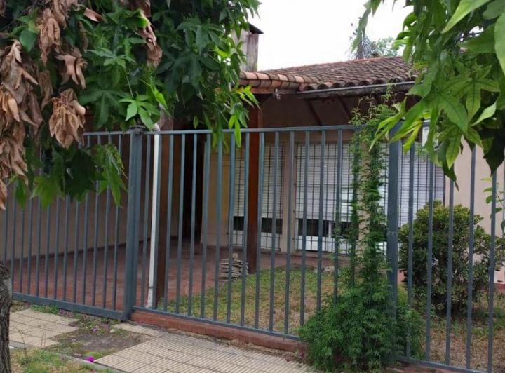 Casa · 90m² · 3 Ambientes · 1 Cochera