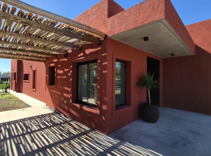 Casa · 159m² · 5 Ambientes · 2 Cocheras