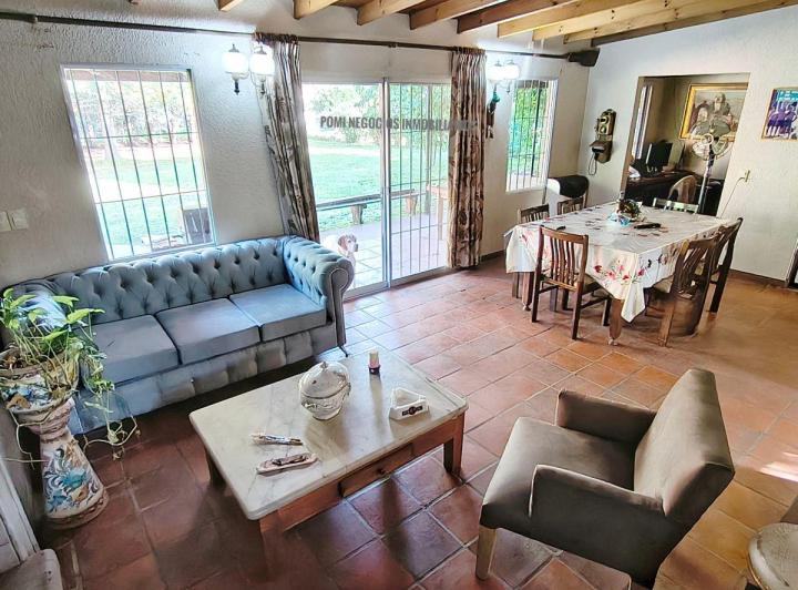Casa · 130m² · 3 Ambientes · 3 Cocheras