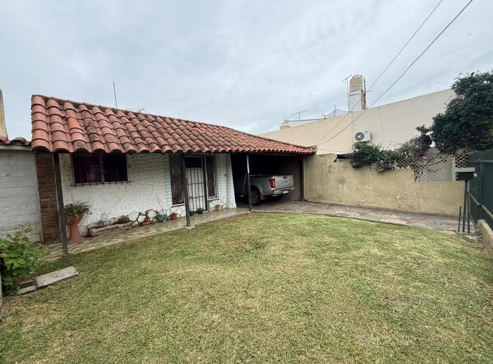 Casa · 100m² · 3 Ambientes · 1 Cochera