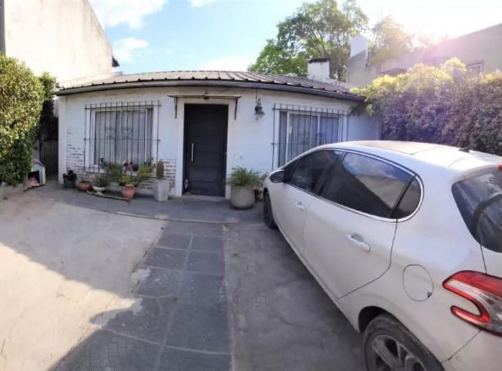 Casa · 75m² · 3 Ambientes · 2 Cocheras