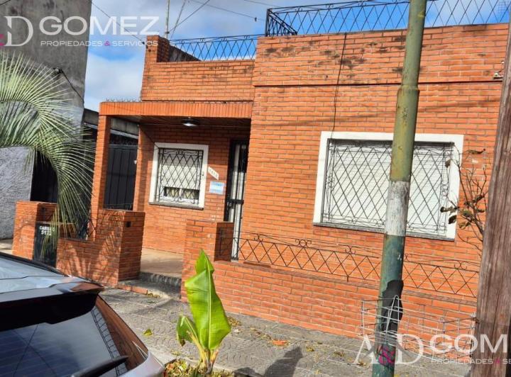 Casa · 120ha · 3 Ambientes · 3 Cocheras