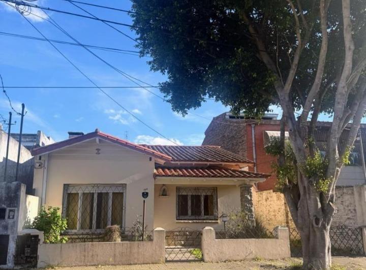 Casa · 186m² · 4 Ambientes · 3 Cocheras