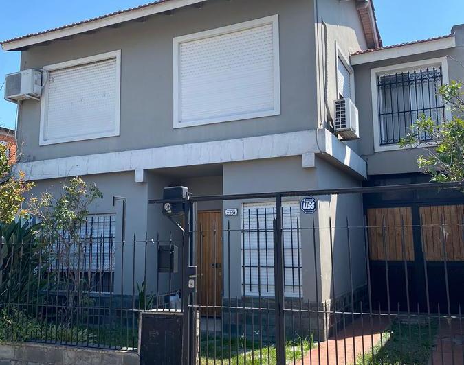 Casa · 136m² · 4 Ambientes · 1 Cochera