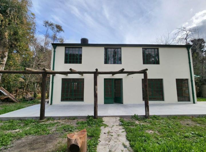 Casa · 150m² · 5 Ambientes · 2 Cocheras