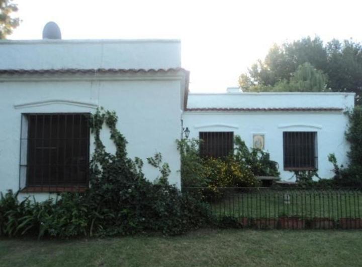 Casa · 165m² · 4 Ambientes · 1 Cochera