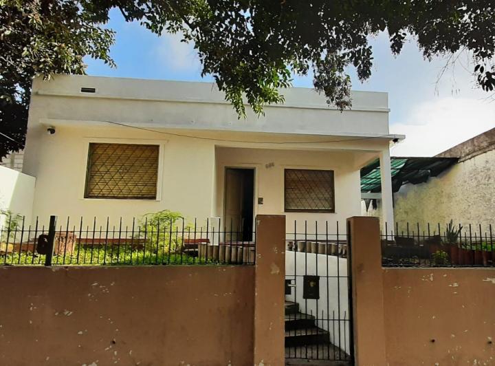 Casa · 149m² · 4 Ambientes · 2 Cocheras