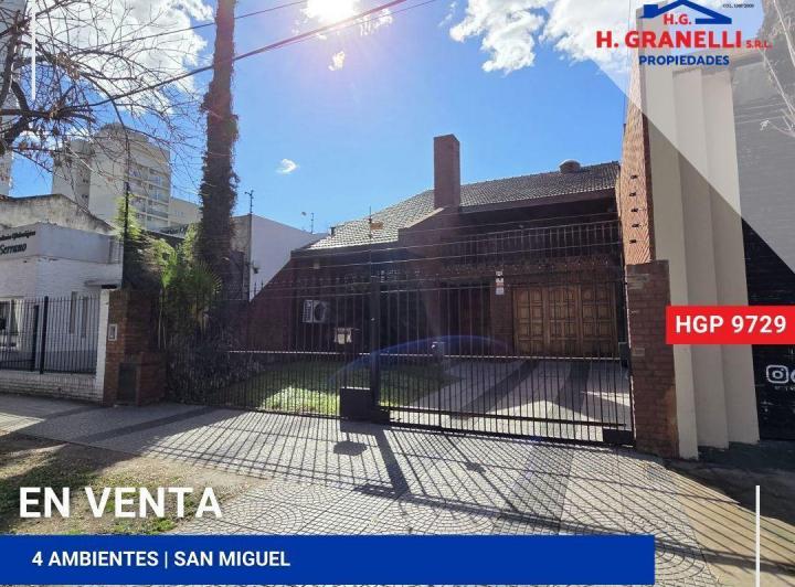 Casa · 267m² · 4 Ambientes · 1 Cochera