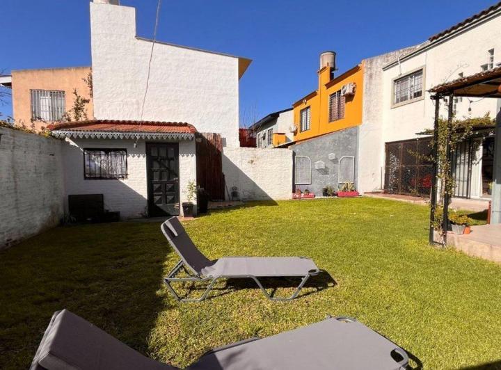 Casa · 177m² · 6 Ambientes · 2 Cocheras