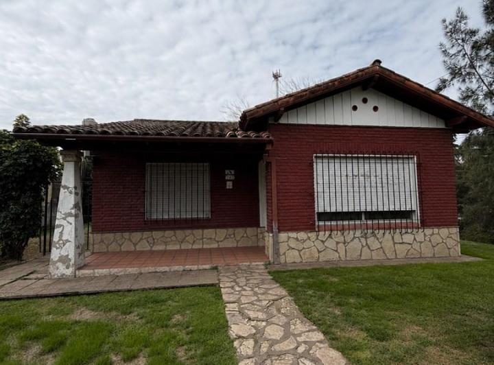 Casa · 15600m² · 4 Ambientes
