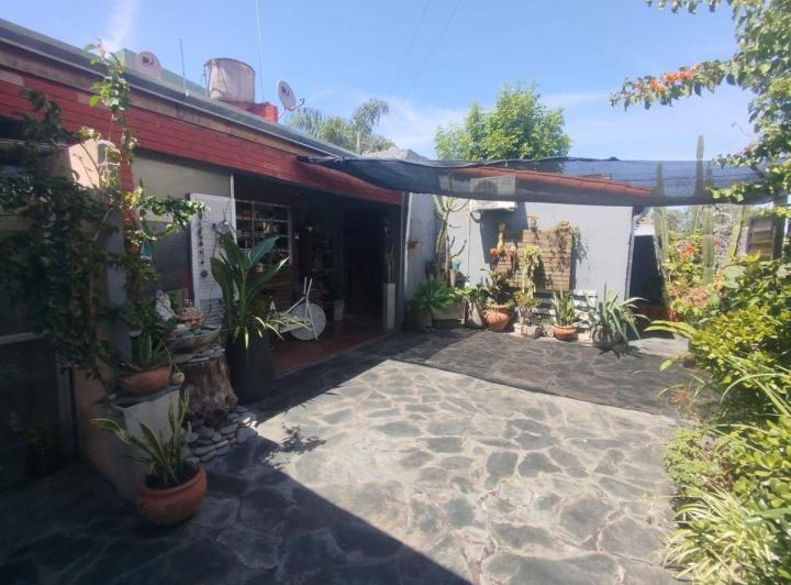 Casa · 150m² · 4 Ambientes · 2 Cocheras
