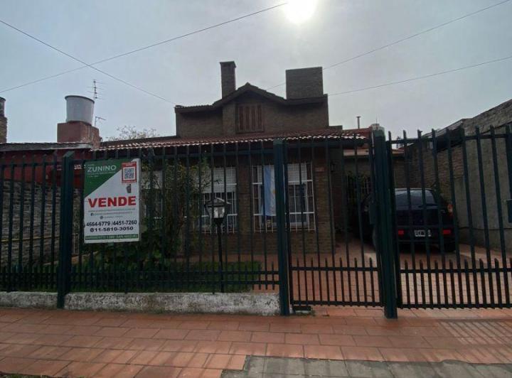 Casa · 320m² · 4 Ambientes