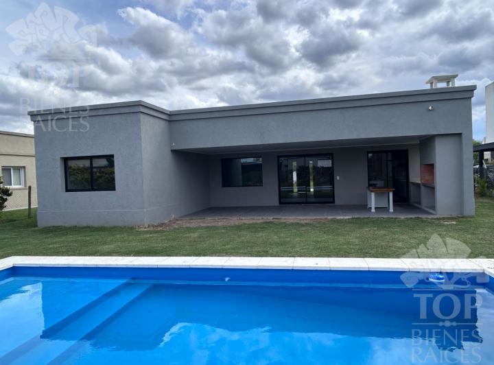 Casa · 176m² · 4 Ambientes · 1 Cochera