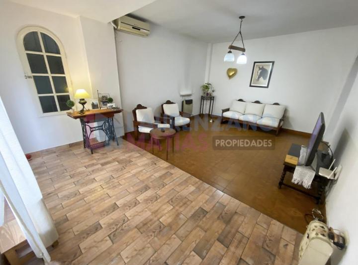 Casa · 105m² · 3 Ambientes · 1 Cochera