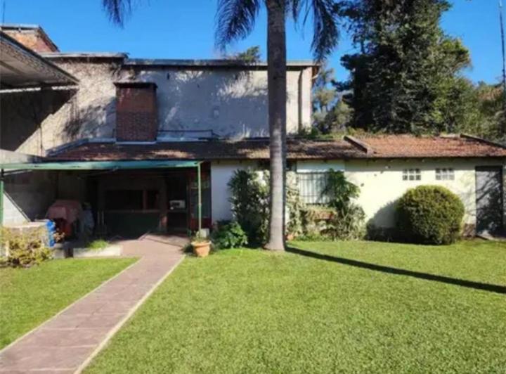 Casa · 166m² · 4 Ambientes · 2 Cocheras