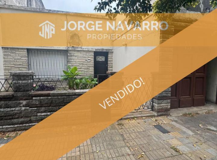 Casa · 327m² · 4 Ambientes · 1 Cochera