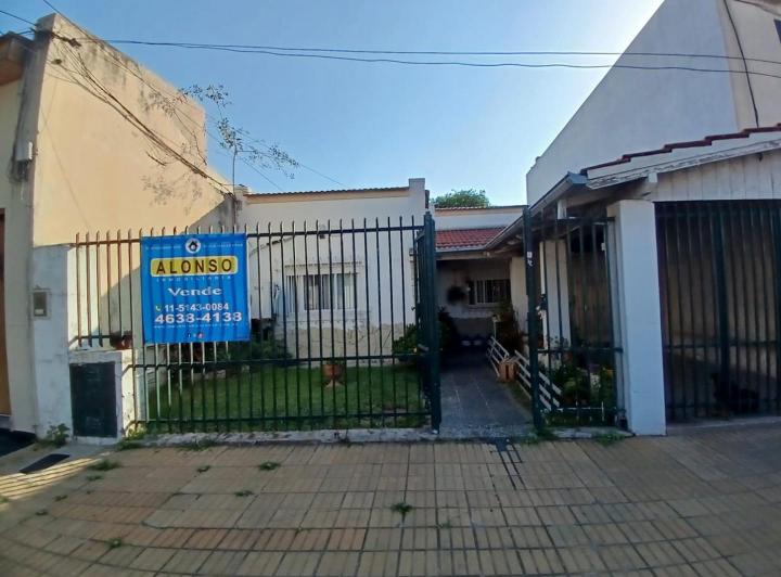 Casa · 210m² · 3 Ambientes · 1 Cochera