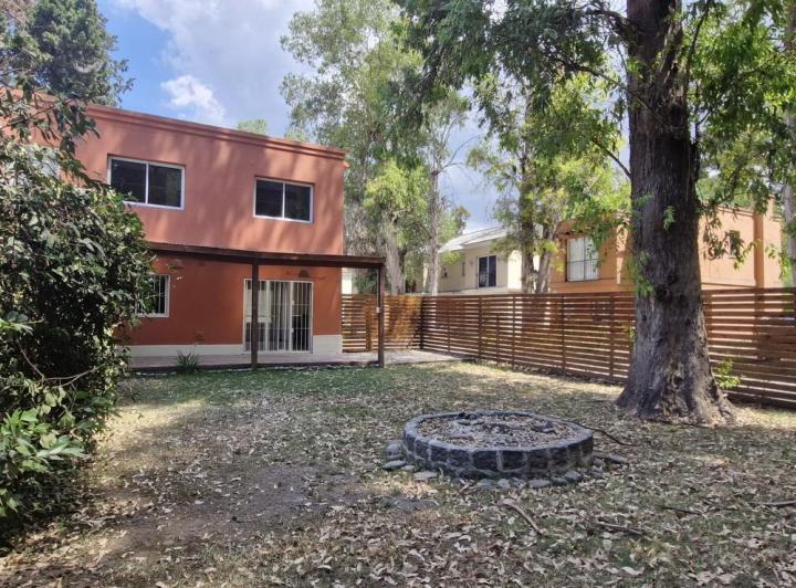Casa · 100m² · 3 Ambientes · 1 Cochera