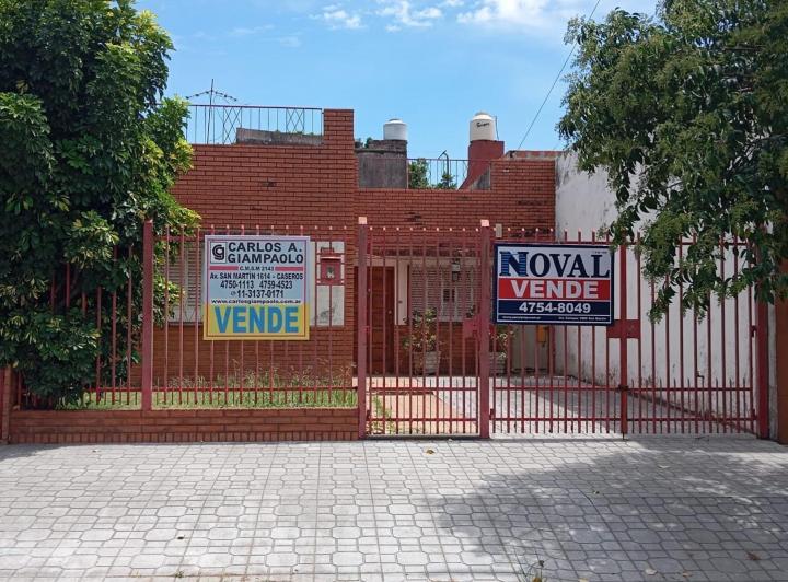 Casa · 125m² · 4 Ambientes · 1 Cochera