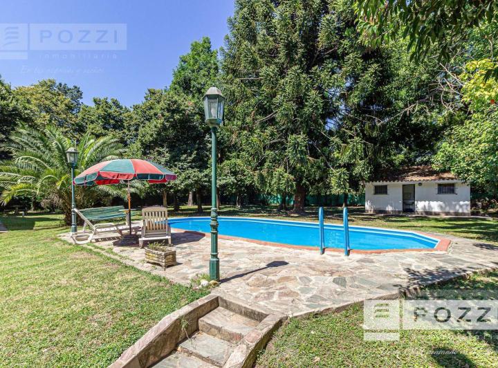 Casa · 180m² · 6 Ambientes
