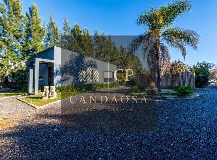 Casa · 100m² · 3 Ambientes · 5 Cocheras