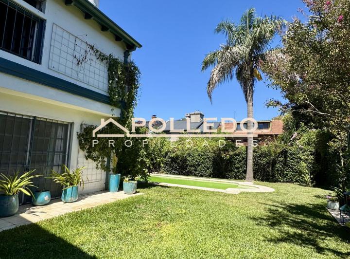 Casa · 180m² · 6 Ambientes · 1 Cochera