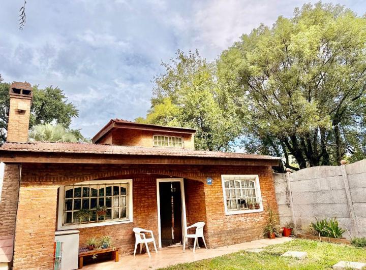 Casa · 75m² · 4 Ambientes · 1 Cochera