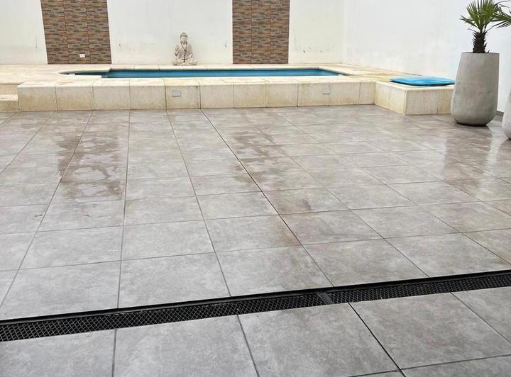 Casa · 255m² · 4 Ambientes · 2 Cocheras