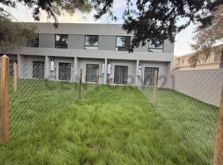 Casa · 70m² · 3 Ambientes · 1 Cochera