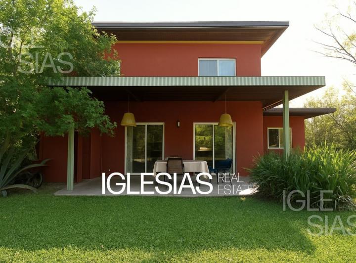 Casa · 228m² · 4 Ambientes
