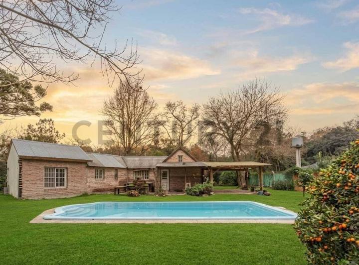 Casa · 90m² · 3 Ambientes · 2 Cocheras