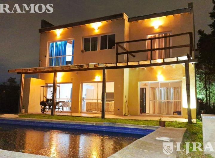 Casa · 150m² · 7 Ambientes