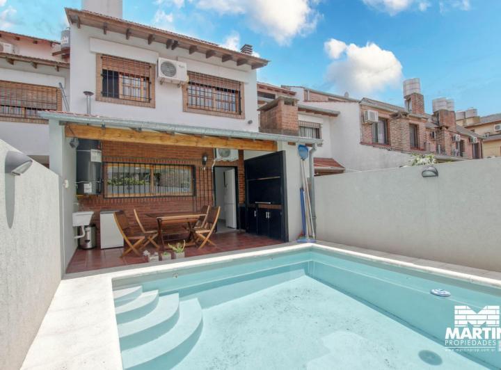 Casa · 135m² · 5 Ambientes · 2 Cocheras