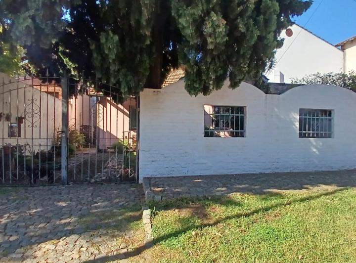 Casa · 100m² · 3 Ambientes · 1 Cochera